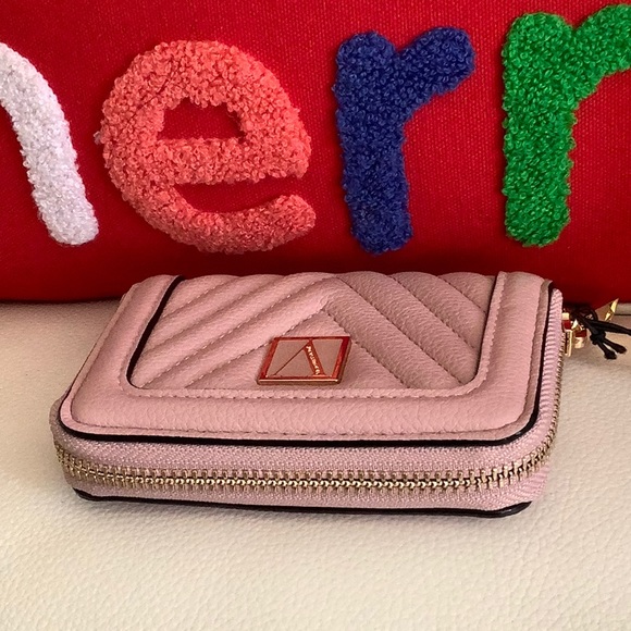 THE VICTORIA SMALL WALLET - Picture 9 of 11